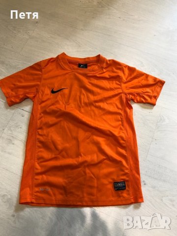 Nike Оригинална тениска с надпис Валентин, снимка 3 - Детски Блузи и туники - 25310389