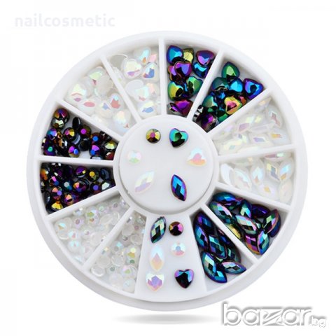 Камъчета в бяло и черно с хамелеонов ефект