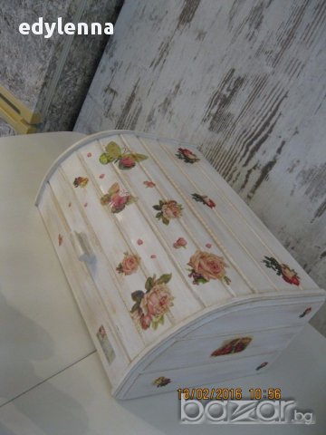 Кутия за хляб, дъска за рязане, бурканчета за подправки декупаж, снимка 4 - Декорация за дома - 13627751