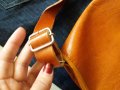 Ежедневна дамска чанта в цвят камел, снимка 3