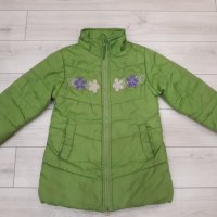 Детско зелено яке за момиче с цветя марка Code , снимка 1 - Детски якета и елеци - 23455048