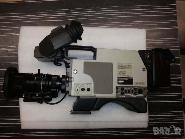 Видеокамера SONY DXC-1820P, снимка 9 - Камери - 23656871