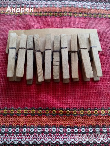 Стари дървени щипки