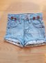  Модерни къси дънкови панталони за малка бебка, снимка 1 - Панталони и долнища за бебе - 25943473
