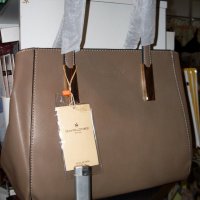 David Jones бежова луксозна чанта, снимка 1 - Чанти - 19633729