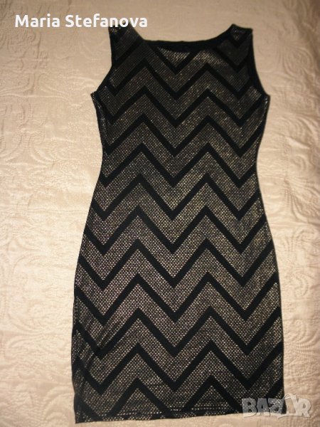 Елегантна черна рокля със златни точки, снимка 1