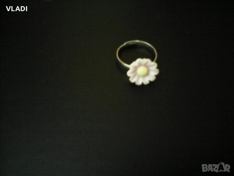 Пръстен с цвете, снимка 1