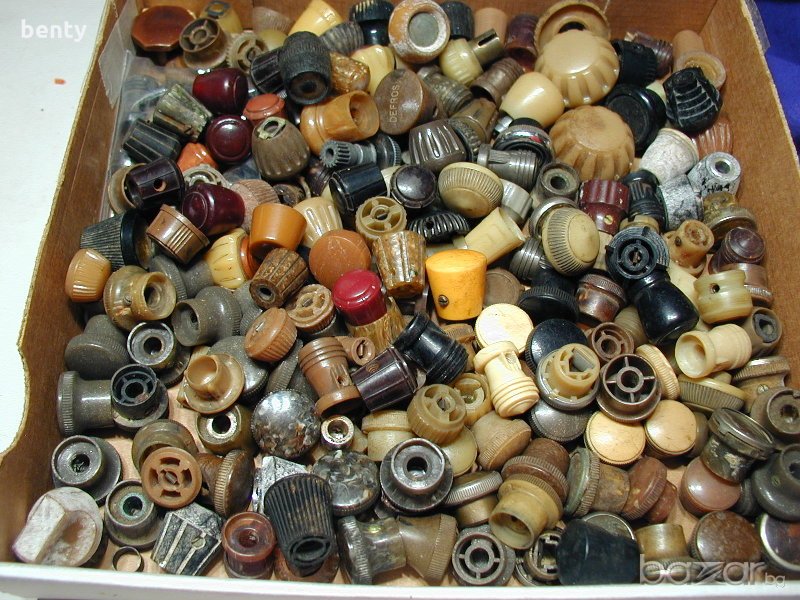 КУПУВАМ всякакви копчета(врътки) за потенциометри и радиоприемници, снимка 1