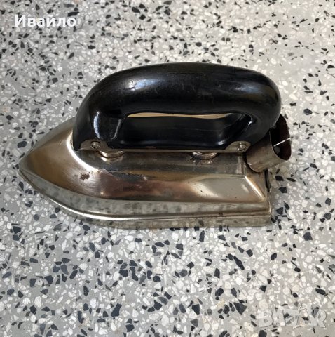 Българска електрическа ютия, модел “Ракета”, снимка 3 - Ютии - 22448990