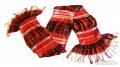 Дамски шал червено, снимка 1 - Шапки - 23437848