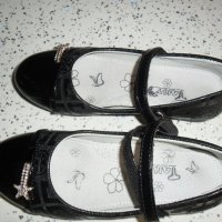 33 номер черни обувки, снимка 2 - Детски обувки - 25349950