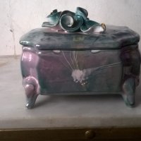 стара керамична кутия , снимка 4 - Антикварни и старинни предмети - 21947893