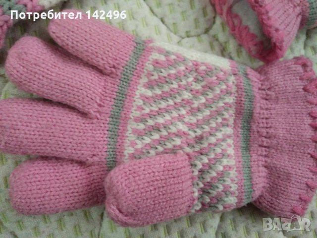 Шал с ръкавици, снимка 1 - Шапки, шалове и ръкавици - 23516755