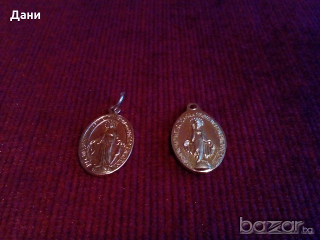 Католически медальони с Богородица
