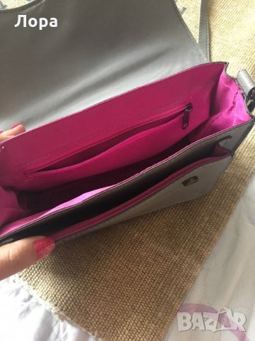 Малка сива чантичка, снимка 4 - Чанти - 22244617