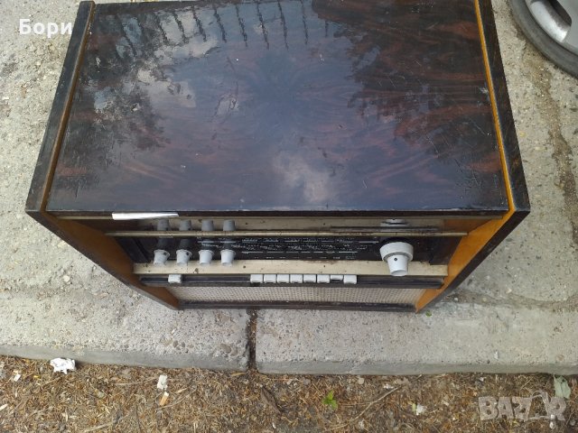 Радиограмофон VEF Rapsodija , снимка 3 - Радиокасетофони, транзистори - 25111442