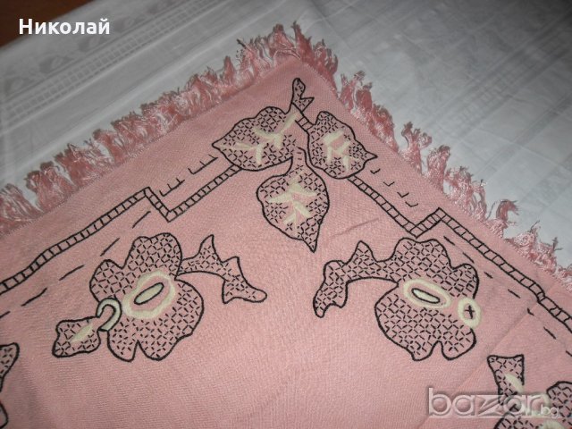  Старинен ковьор , каре и покривка плетена на една кука, снимка 6 - Антикварни и старинни предмети - 19957338