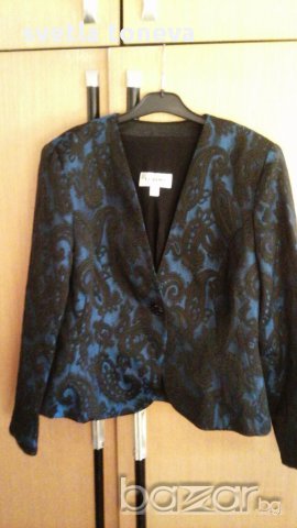 Дамско стилно сако