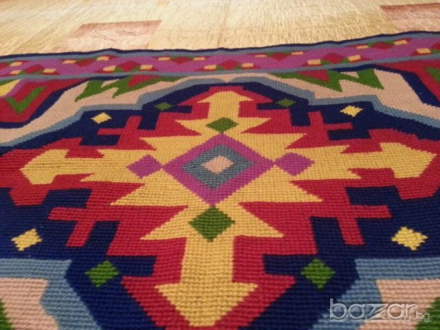 Кавьор с вълнени конци, снимка 2 - Декорация за дома - 20866436