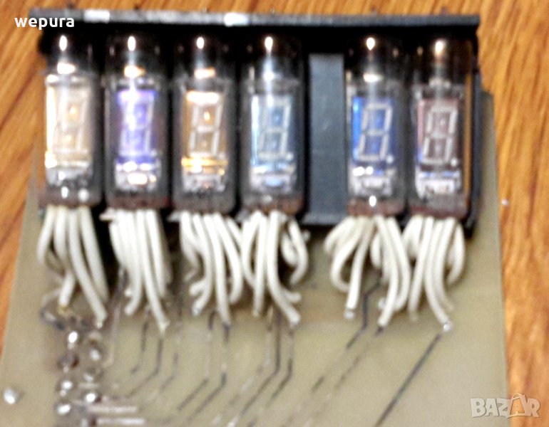 светещи газоразрядни лампи от стара електроника елки касови апарати и др., снимка 1