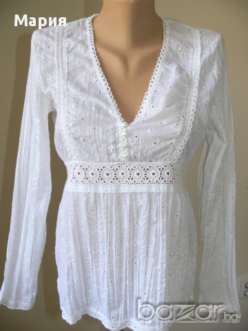 Нова бяла дантелена блузка, снимка 1 - Блузи с дълъг ръкав и пуловери - 12704434