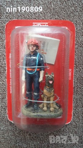 Фигура Del Prado Fireman and resque dog,France 2002