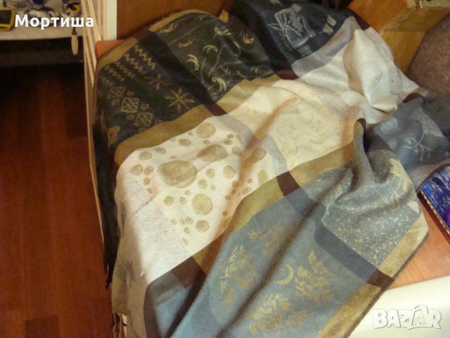 100% Кашмир красив шал, снимка 4 - Шалове - 23267374