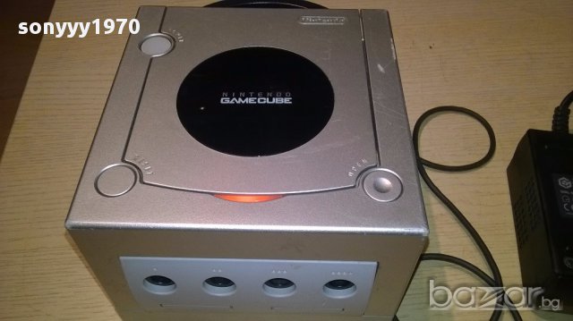 Nintendo game cube+adapter+игра-внос швеицария, снимка 4 - Nintendo конзоли - 15133407