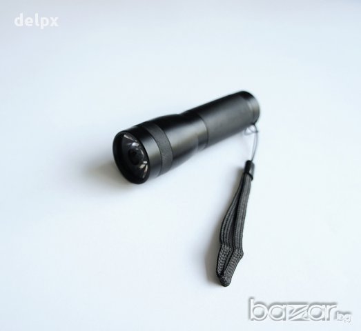 LED фенер с каишка и батерии 3xAAA 1,5V, снимка 1