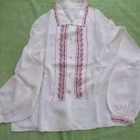  Ръчно бродирана копринена блуза от 70-80 години на ХХ в., снимка 1 - Други ценни предмети - 24231884