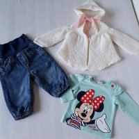 Дънки жилетка и блузка 0-3 месеца, снимка 1 - Комплекти за бебе - 24493458