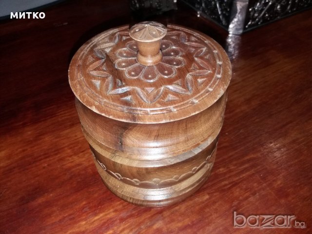 дърворезбена кутия табакера масивна