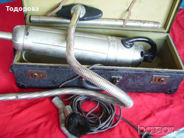 Продавам стара довоенна прахосмукачка в оригинален куфар.., снимка 6 - Антикварни и старинни предмети - 11570328