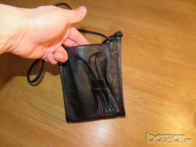 Малка дизайнеска чантичка FOSSIL с пискюли от естествена кожа , снимка 4 - Чанти - 20914624