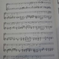 Книга "French Renaissance Songs for voice and guitar"-28стр, снимка 3 - Специализирана литература - 15845775