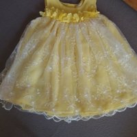 Симпатична  празднична рокличка , снимка 1 - Бебешки рокли - 25173346