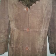 Палто с подвижна яка "Vroom & Dreesmann" / естествен велур, снимка 3 - Палта, манта - 15913966