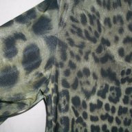 Италианска коктейлна блуза тип туника в зелен леопардов принт "Biaginni"®, снимка 4 - Корсети, бюстиета, топове - 15381638