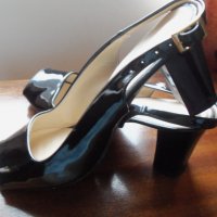  Нови черни лачени обувки, снимка 1 - Дамски елегантни обувки - 23679625