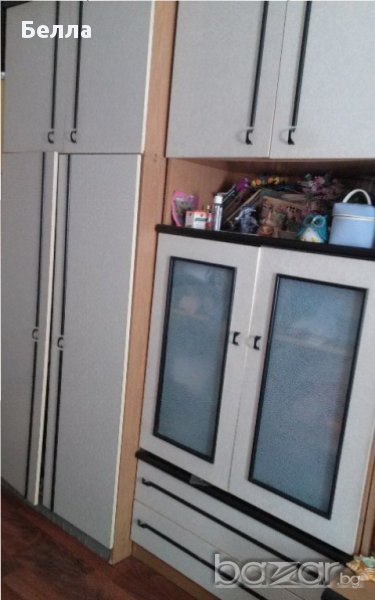 много практична секция , снимка 1