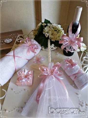 Комплект за кръщене в розово с пеперуди, снимка 1 - Подаръци за кръщене - 16337030