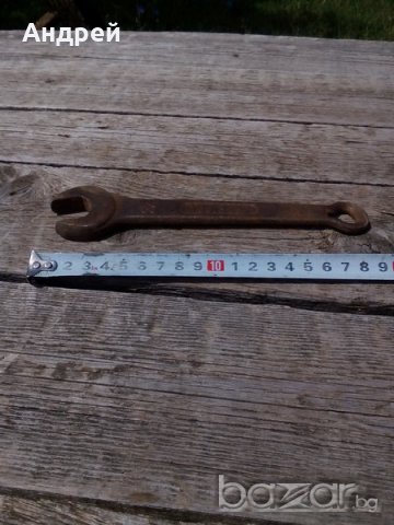 Стар гаечен ключ