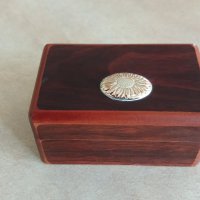 Кутийка за бижута, снимка 1 - Антикварни и старинни предмети - 22801125