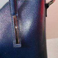 Нова, тъмно синя дамска чанта от естествена кожа, снимка 7 - Чанти - 23745179