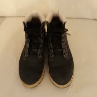  Продавам юношески обувки , снимка 1 - Детски маратонки - 24490964