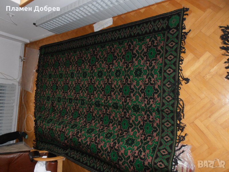 Вълнени, ръчно тъкани, чисто нови килими., снимка 1