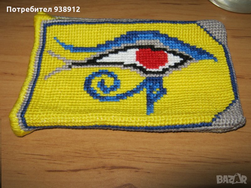 Калъфче "Всевиждащото око", снимка 1