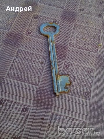 Стар ключ, снимка 5 - Антикварни и старинни предмети - 19496078