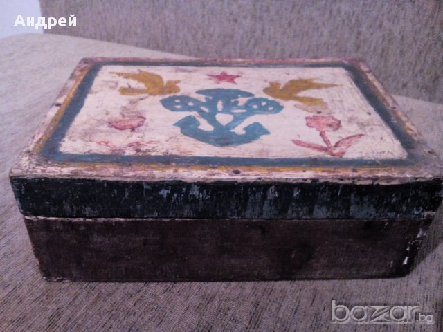 Старинна дървена кутия, снимка 2 - Антикварни и старинни предмети - 17833077