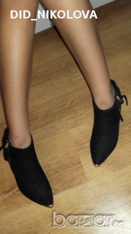 Велурени боти